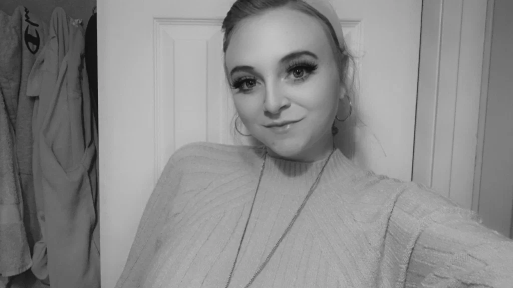 Alice Yates's avatar