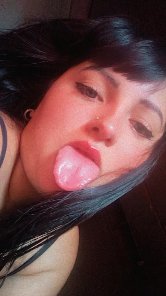 Abril Estefania's avatar