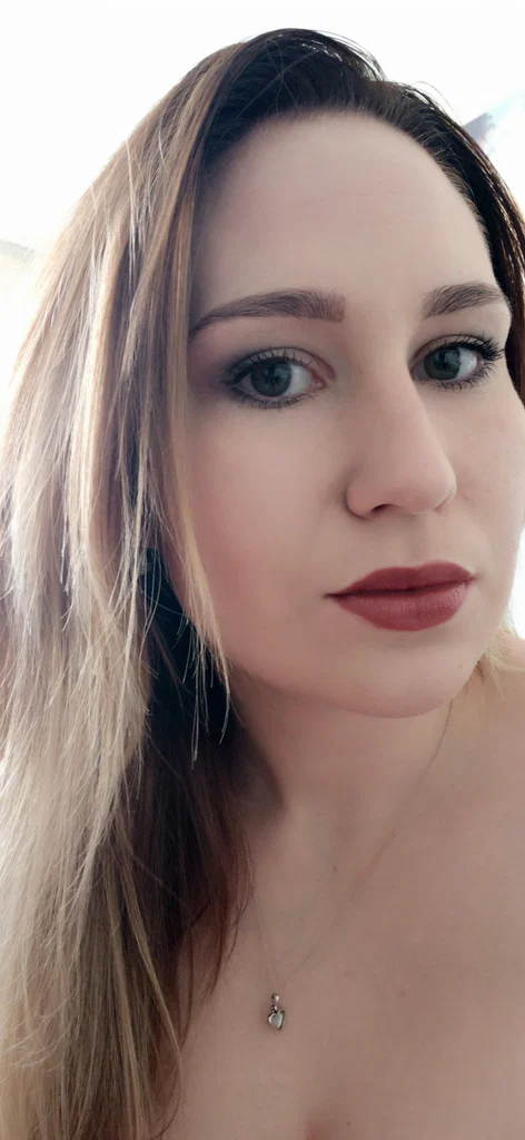 Veronika's avatar