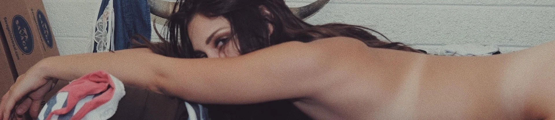Tori Love profile banner