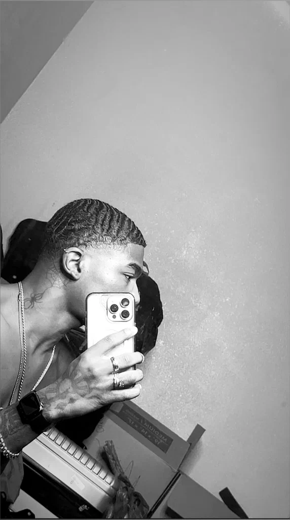 Prince charming⚜️