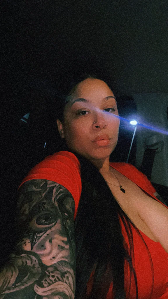 Juli🖤🦇🥀🤘🏽