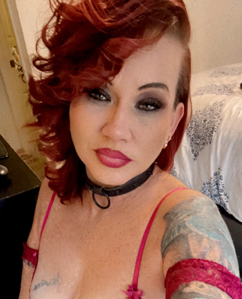 Sexy Whyte Girl's avatar