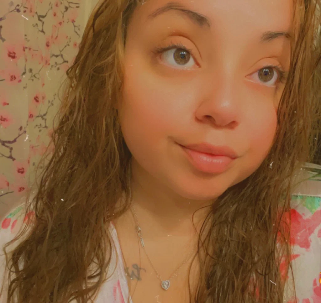 Becca Besos's avatar