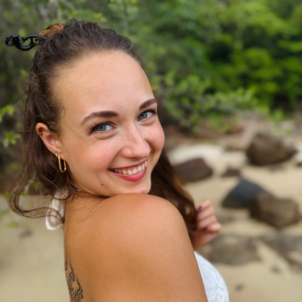 Leoni💗's avatar