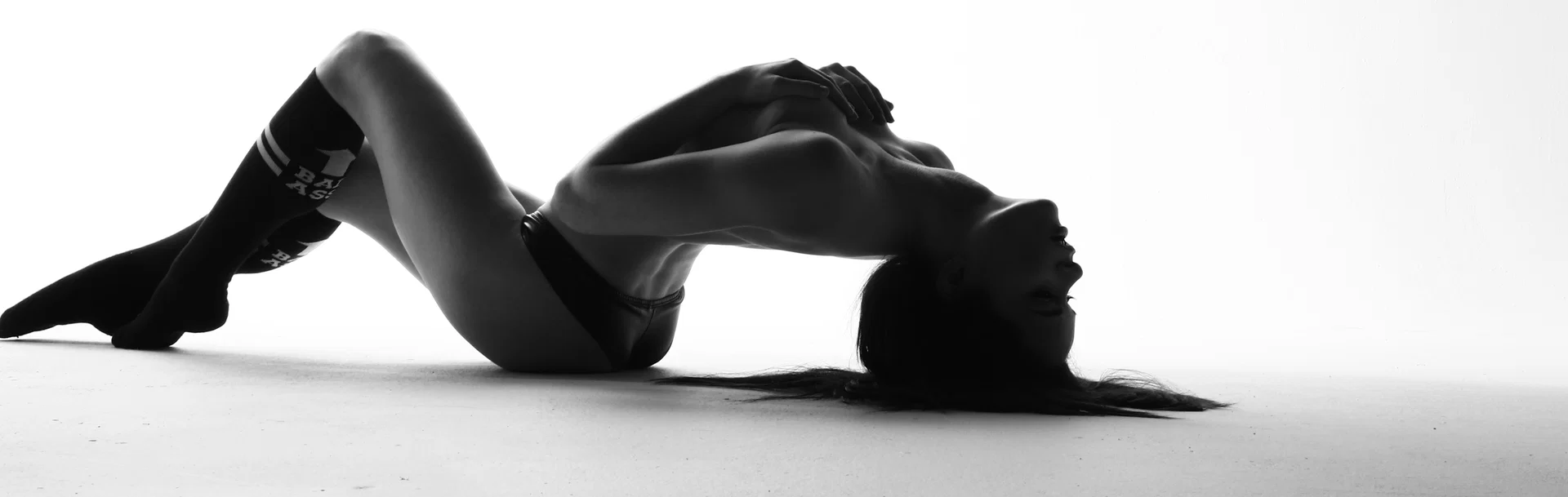 Jenna J Ross profile banner