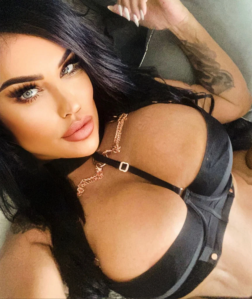 MissApril-Jadexx