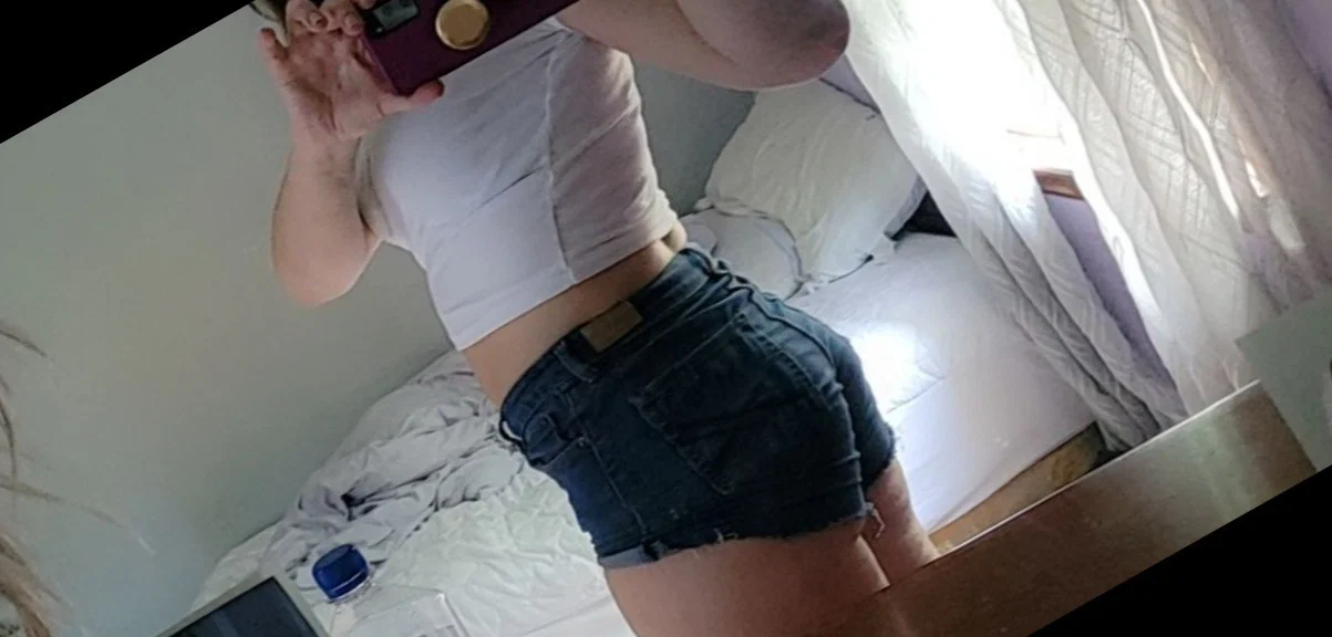 Dani profile banner