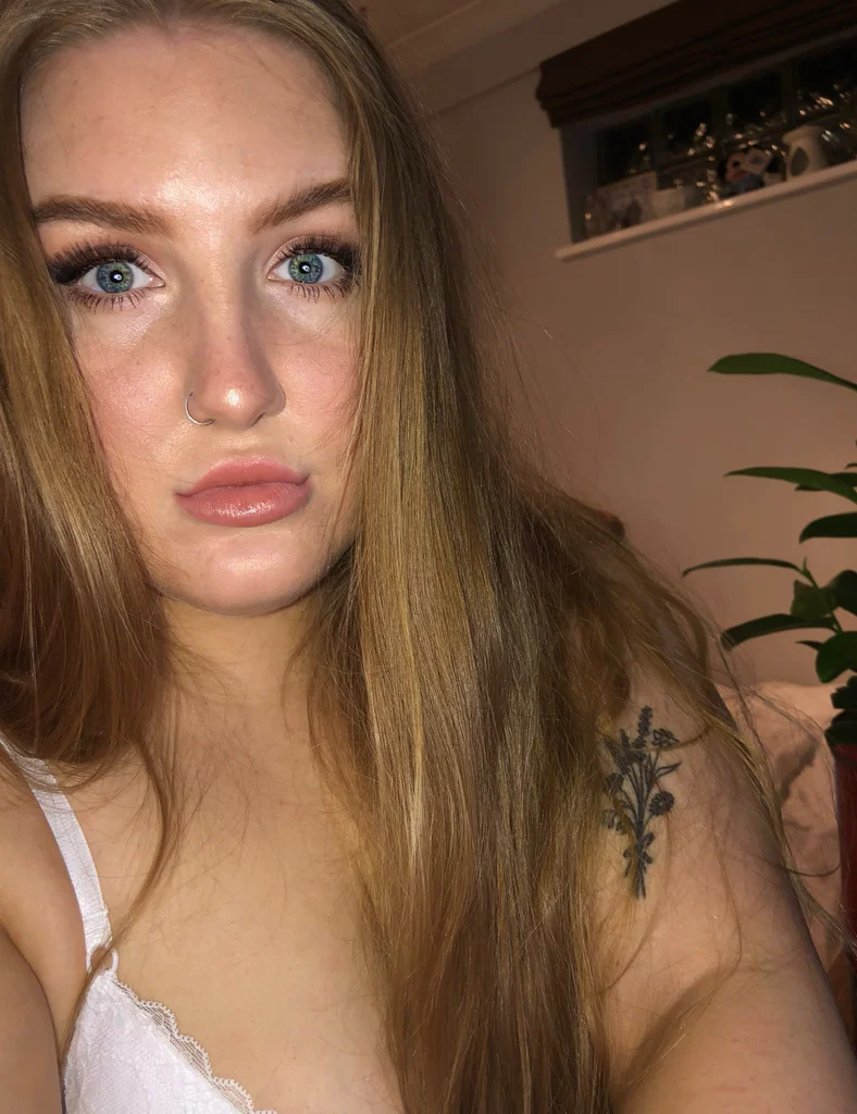 EllenUKx's avatar