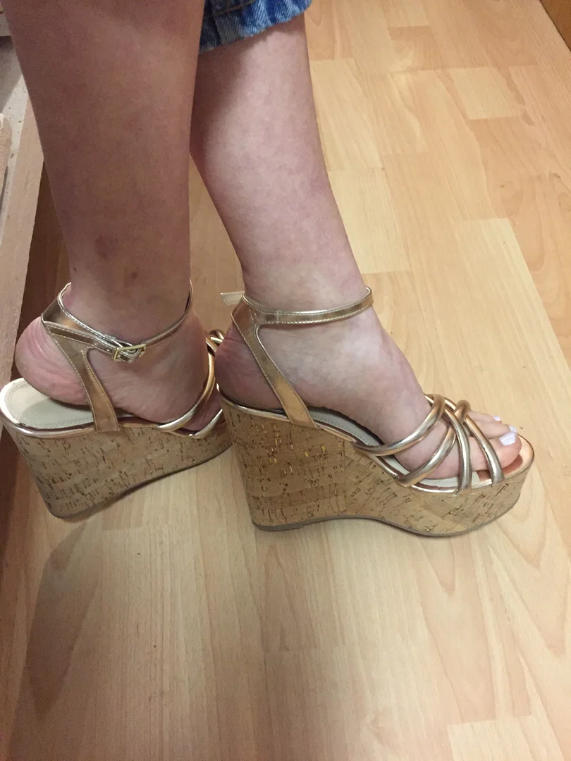 My feet π£ profile banner