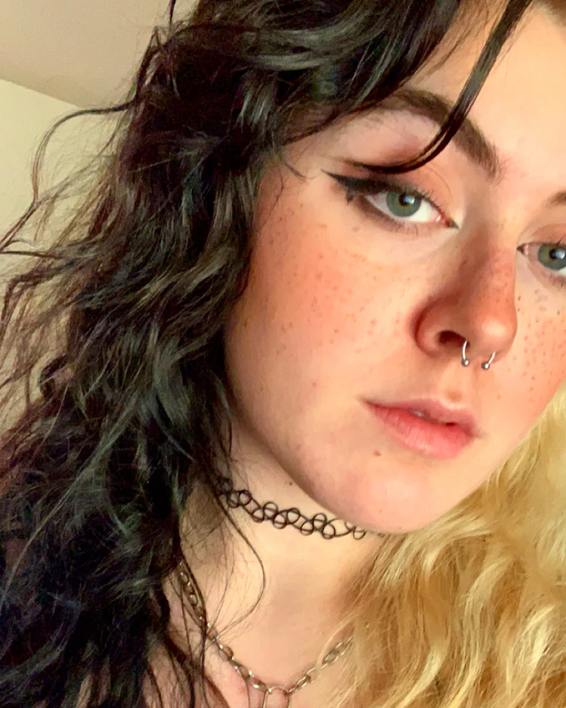 Mistress Damiana's avatar