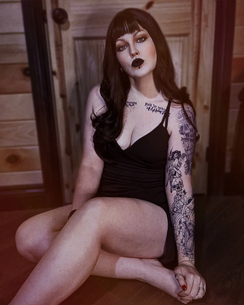 Michelle Nicole Tiley's avatar