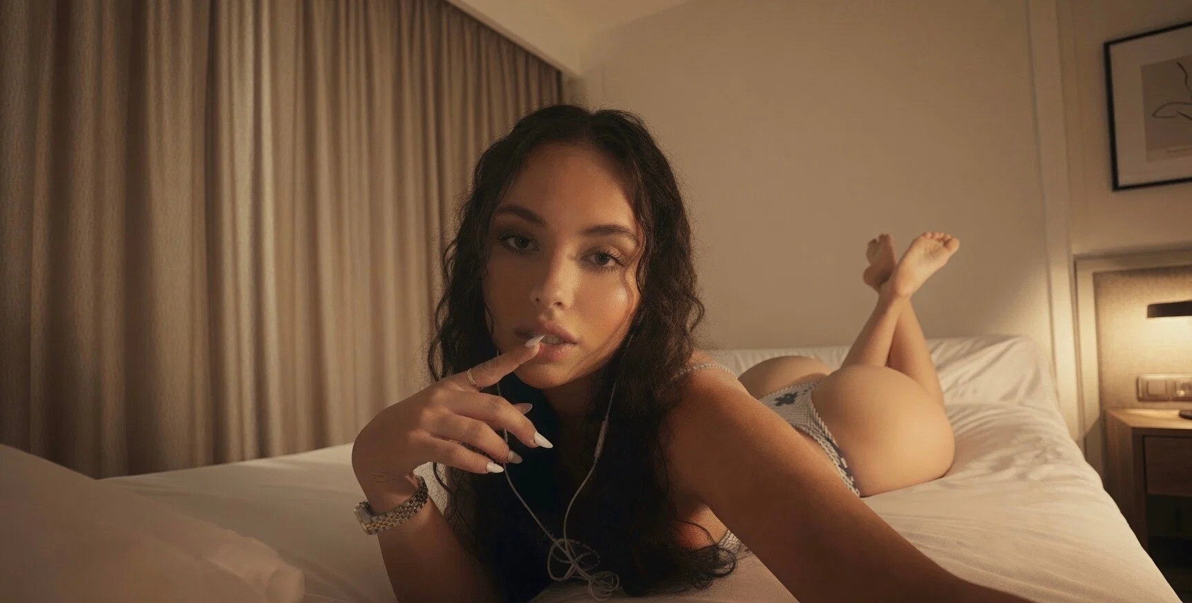 UR GIRLFRIEND 🤍 profile banner