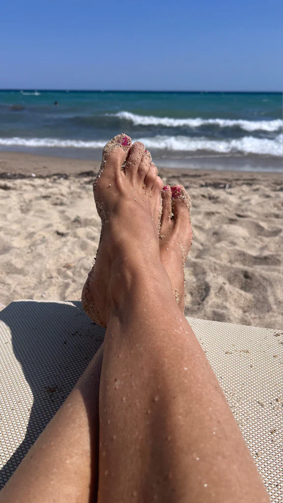 Cynthia Vellons's avatar