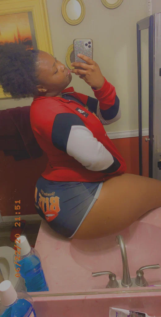 Leaaaahhh🍑🍑🍑🍑😜😜😜