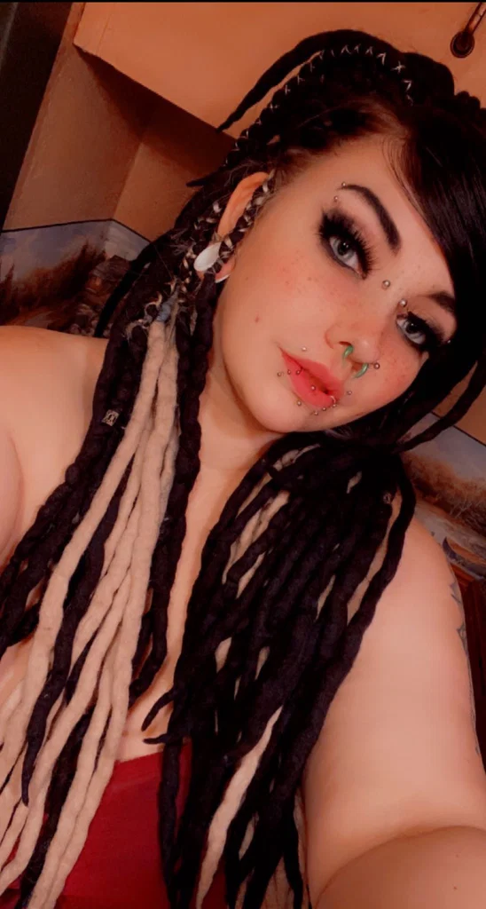 ✨🖤🥀𝒮𝒶𝒽𝒶𝓇𝓇𝒶𝒽 ℒ𝓎𝓃𝓃🥀🖤✨'s avatar