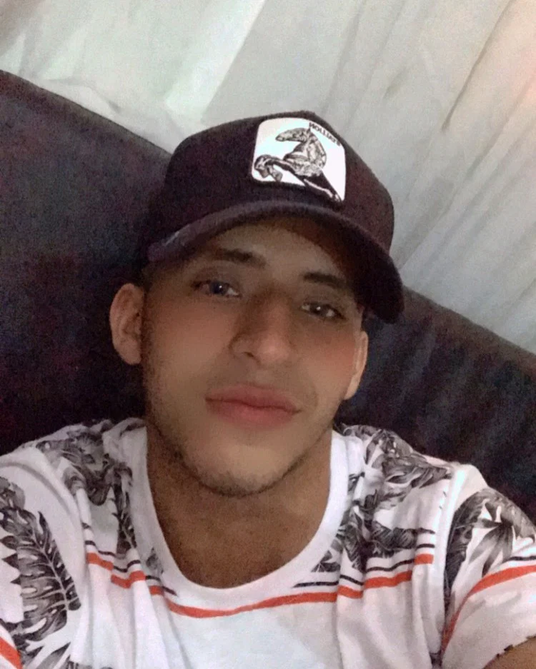 Cesar Sanchez's avatar
