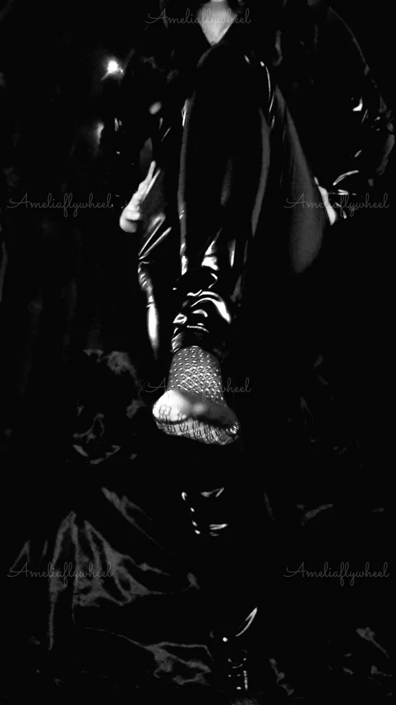 MistressAmelia's avatar