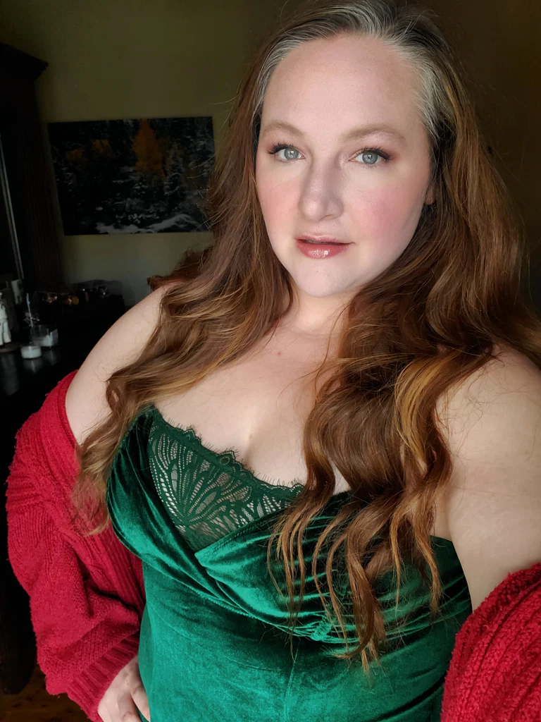 Julianne's avatar