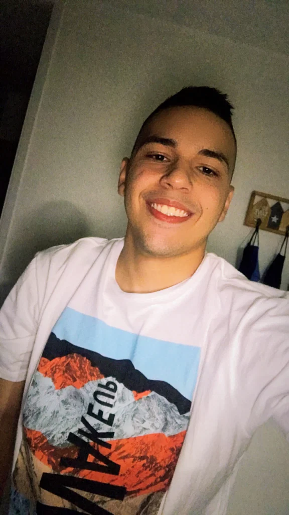 Sebastian Tejada's avatar