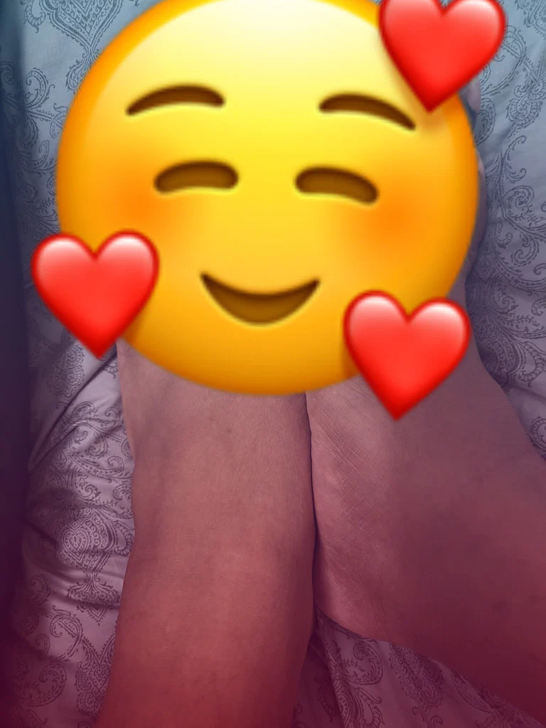 QUEEN FEET's avatar
