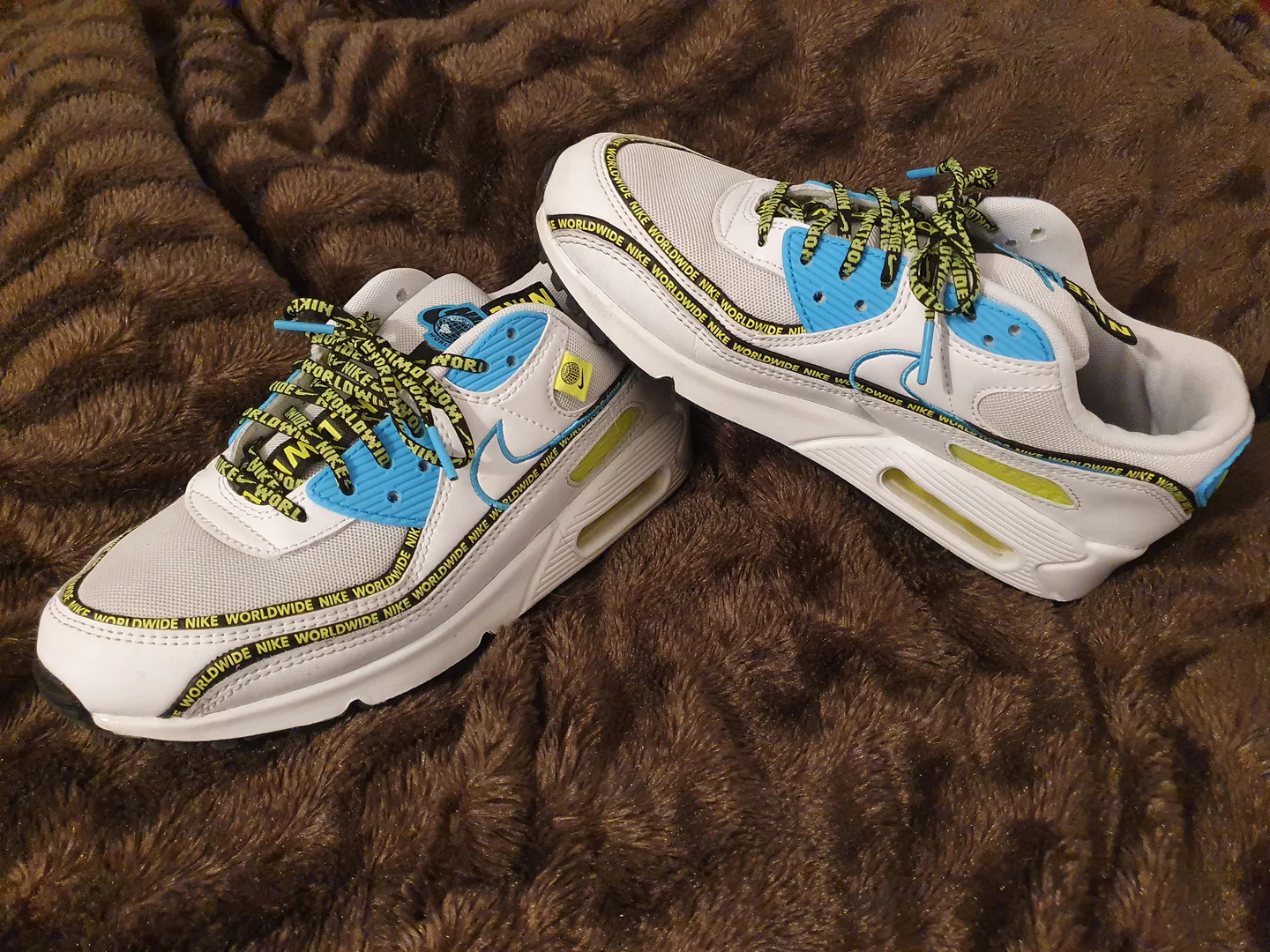 Policesneakers profile banner
