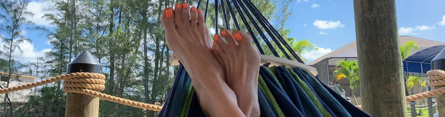 Loving Life Free profile banner
