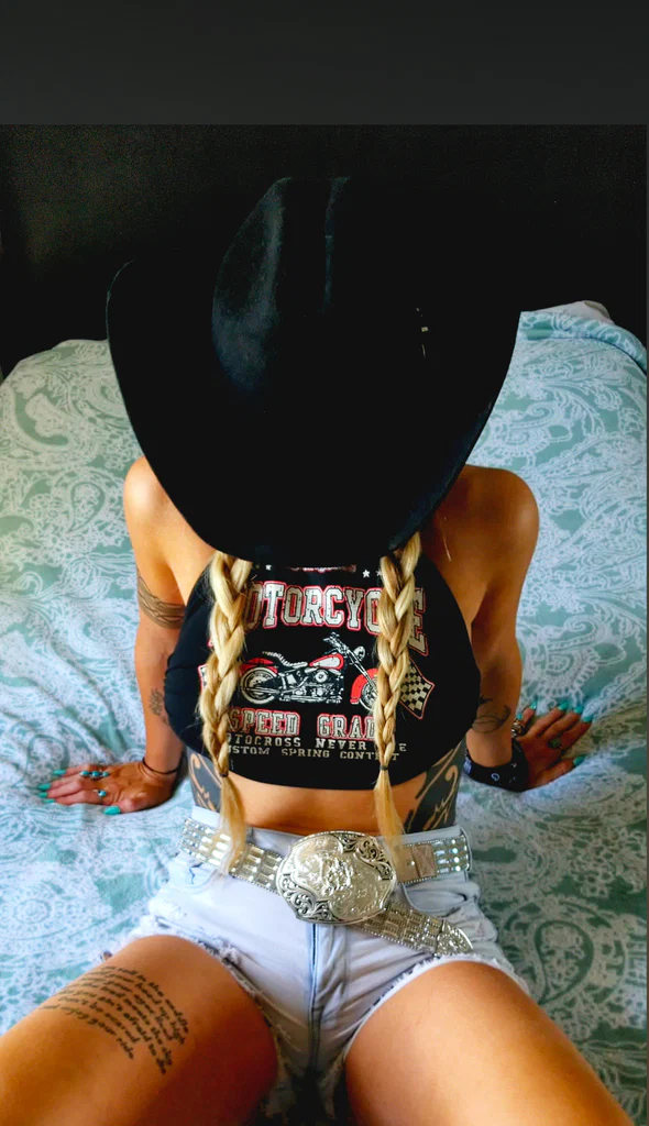 Whiskey Starr's avatar