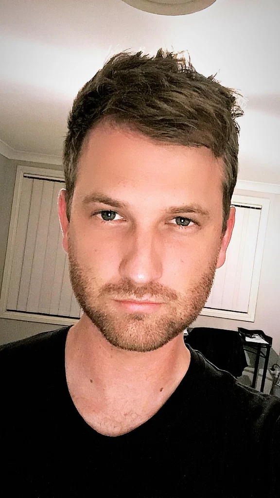 *Adam*'s avatar