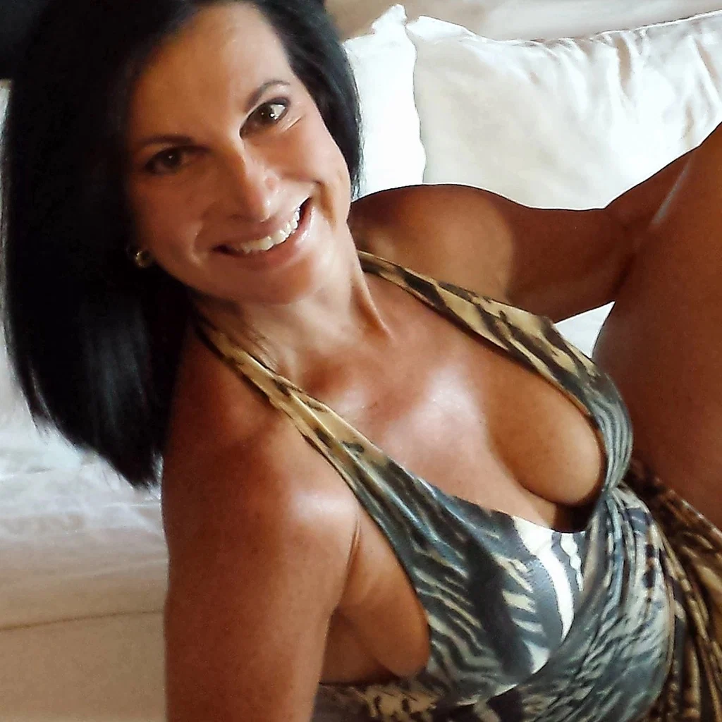 Sexy Carol Milf's avatar