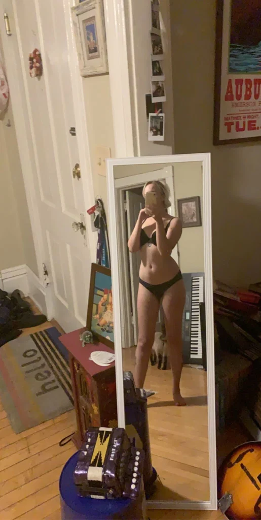Maggie Moon's avatar
