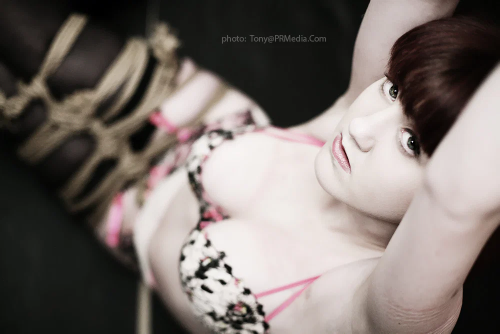 Louise Red profile banner