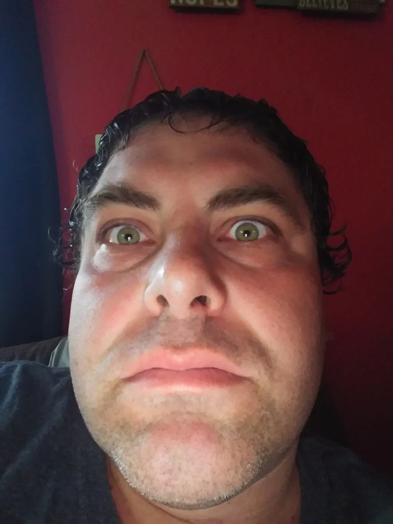 Risky net Media's avatar