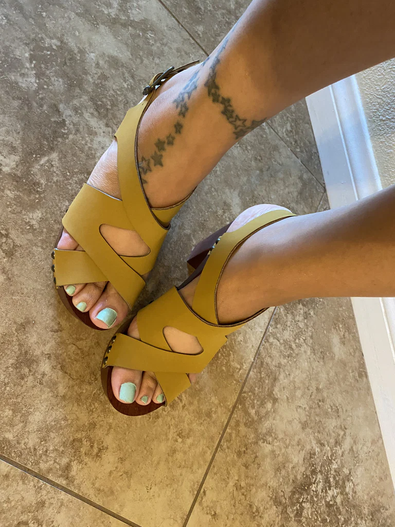 SweetFeetSophie's avatar