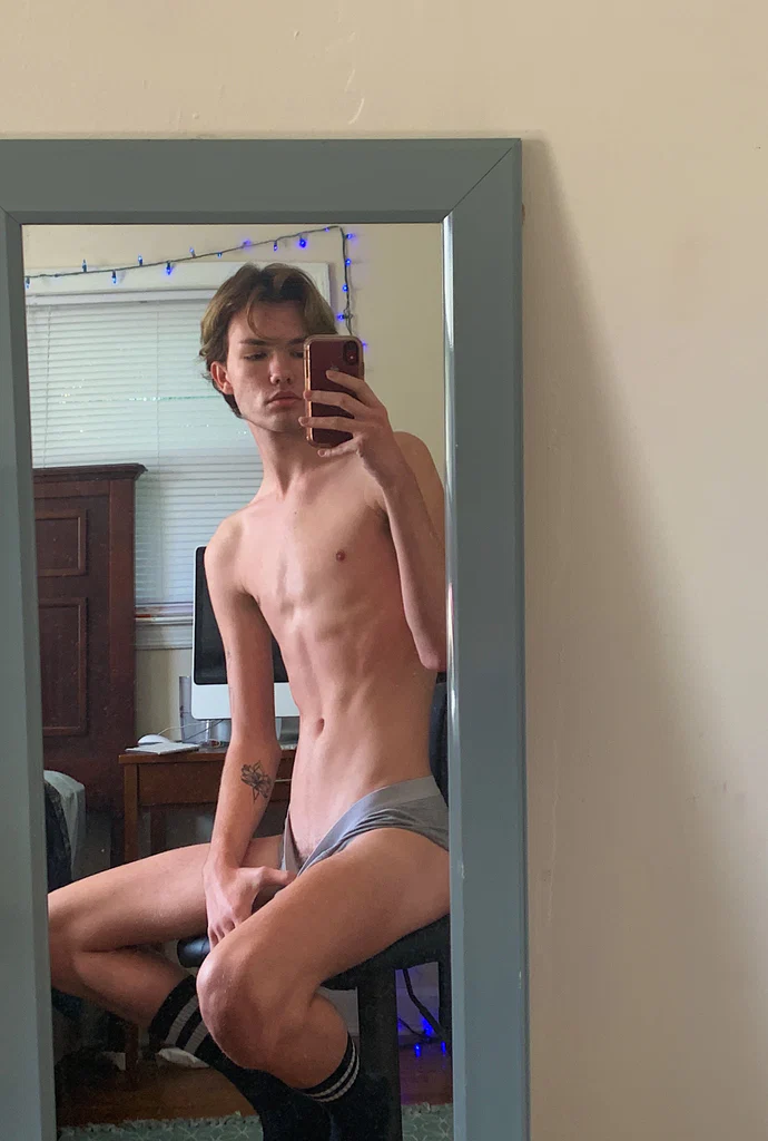 ashton 😈's avatar