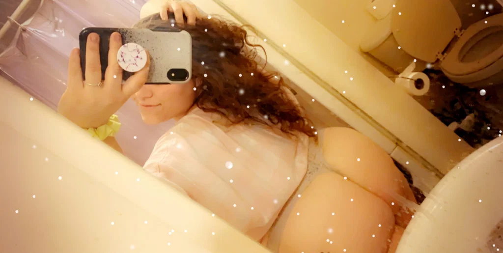 Candy Mai's avatar