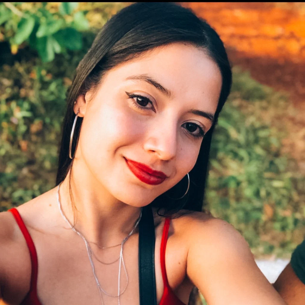 🌟 Annie 18 🌟's avatar