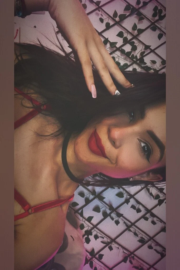 Valen Lopez 😏🤠🫶🏻