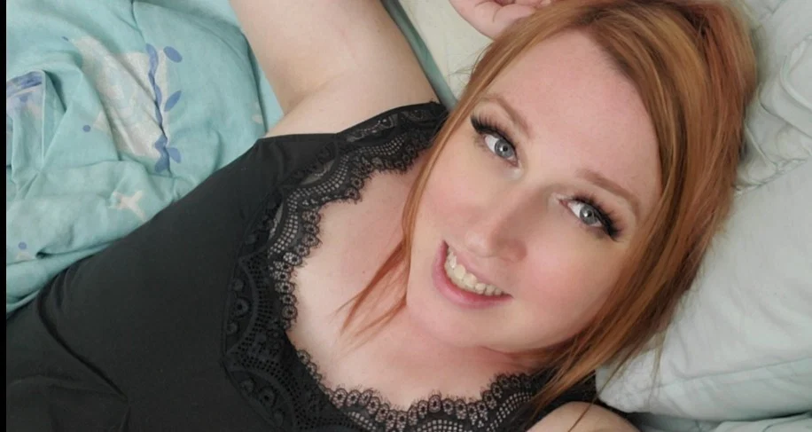 Daisy Damara profile banner