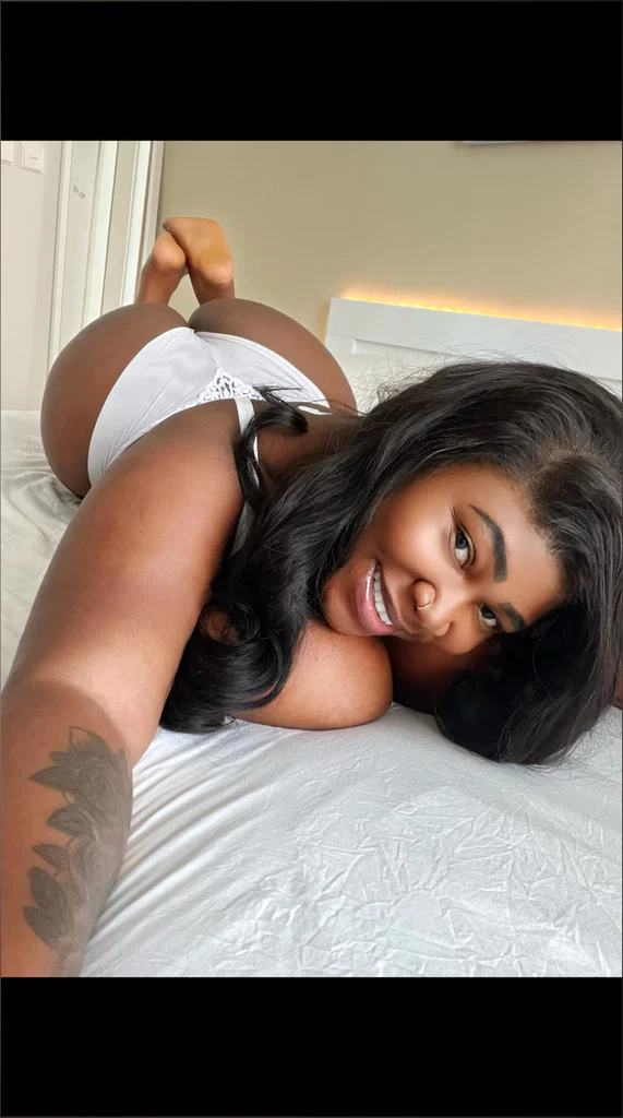 Online 🟢 dm me 🫶🏽Theonlysweetyville's avatar