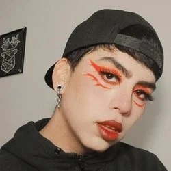 J's avatar