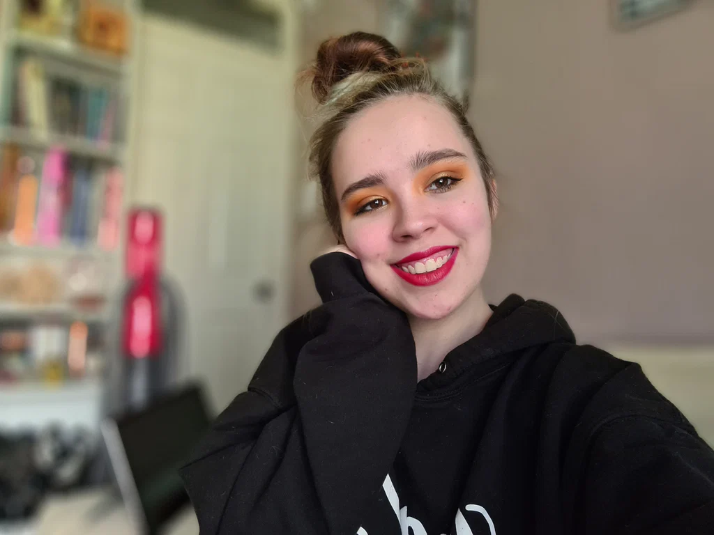 Ms. Sunset Shadow's avatar