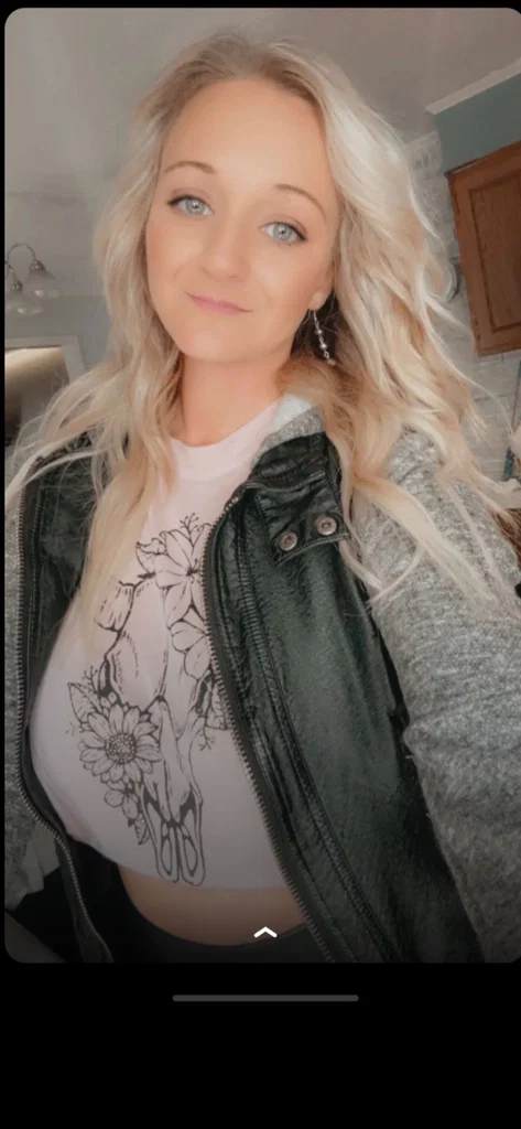 Caroline dixie free's avatar