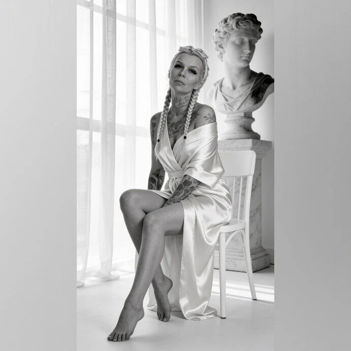 Naughty leese profile banner