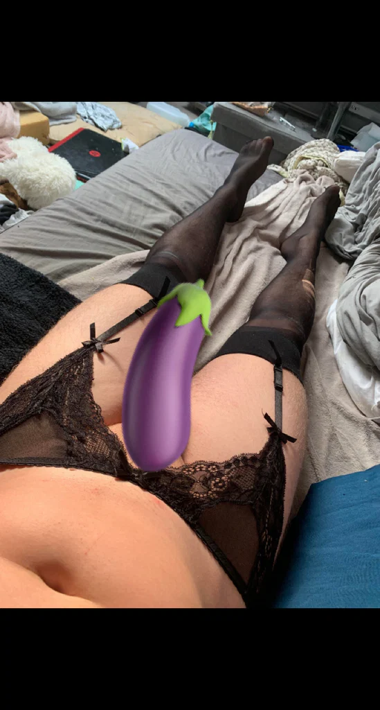Femboy Feet's avatar