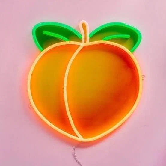 Peaches profile banner
