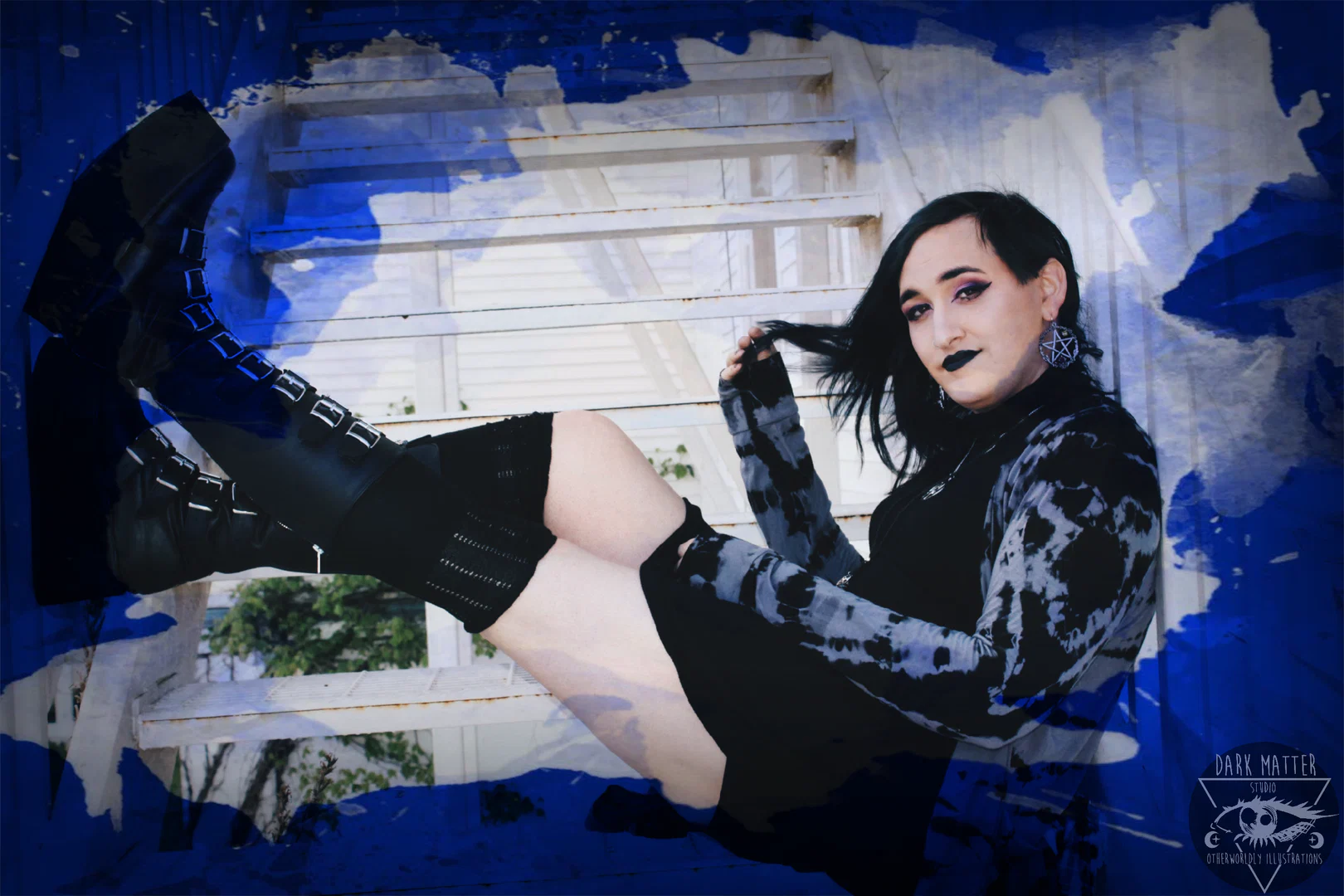 Gray profile banner
