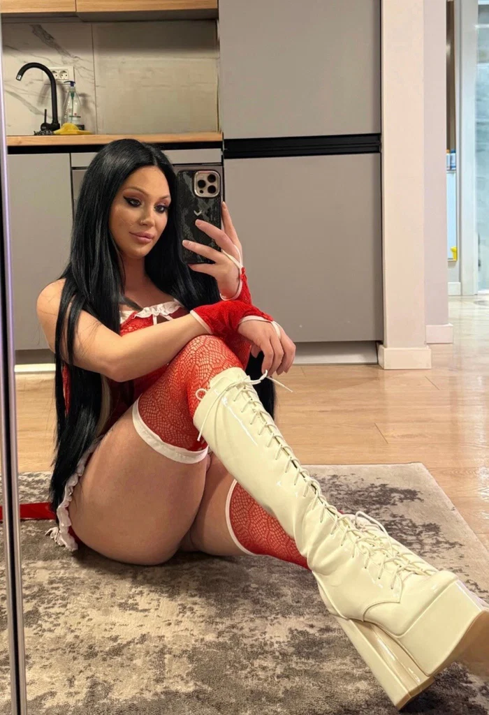 TS Debora Deluxxe's avatar