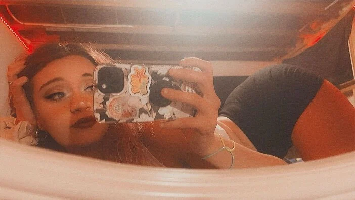 Lily🥵 profile banner
