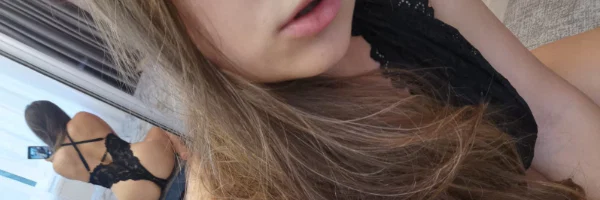Lovelly Hazel profile banner